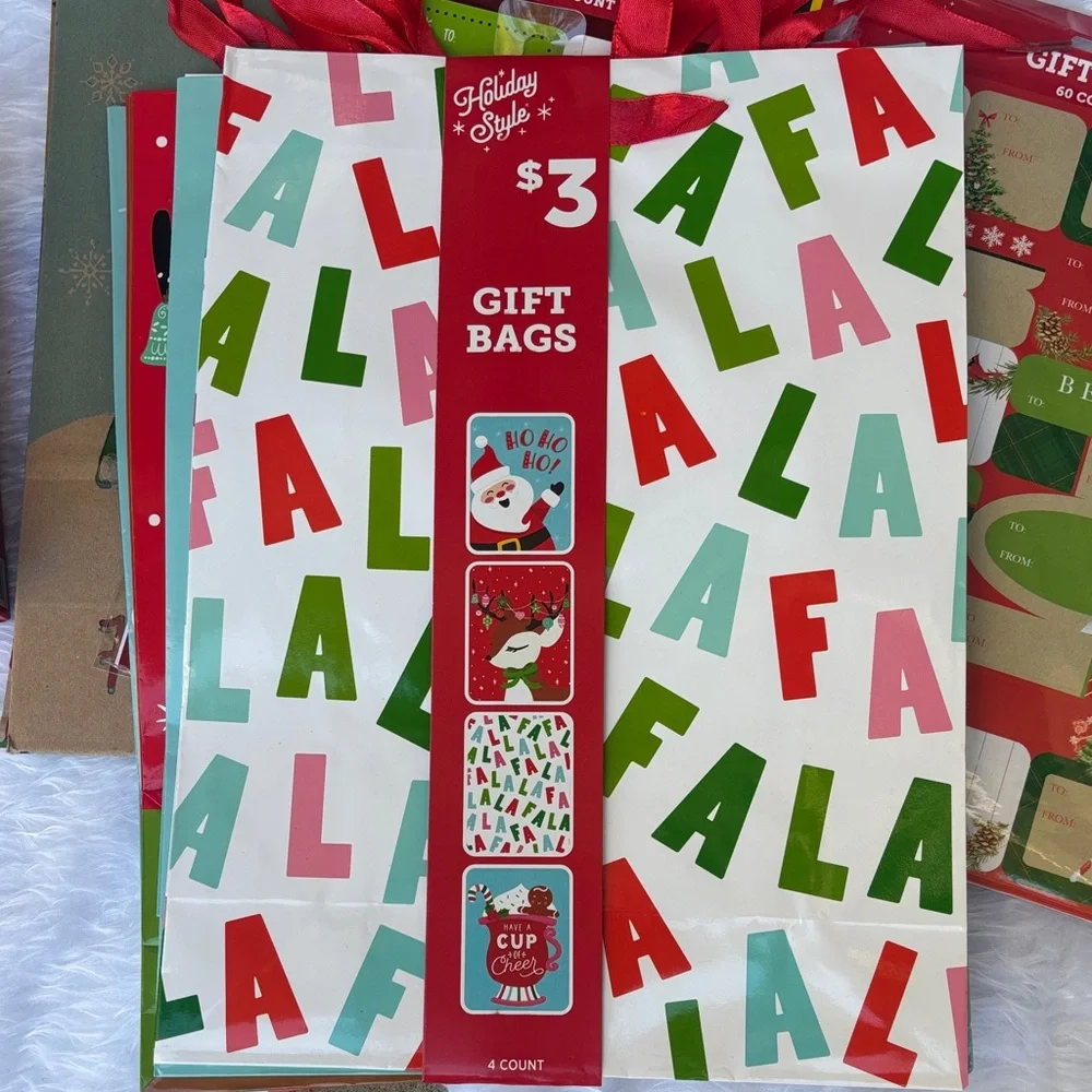 Holiday Gift Bag and Tag Set